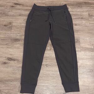 Athleta size 8 Hunter Green jogger